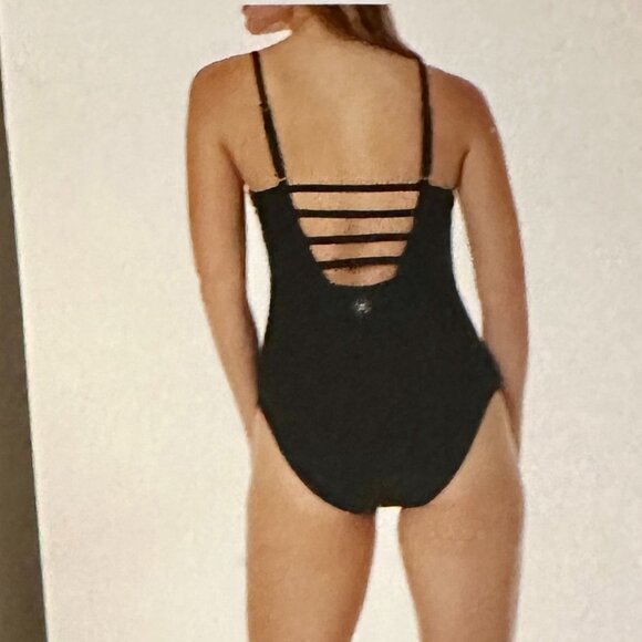 Brand New Stylish Hurley One Piece Black Swimwear UPF 50+ Size M Bathing Suit - Picture 8 of 10